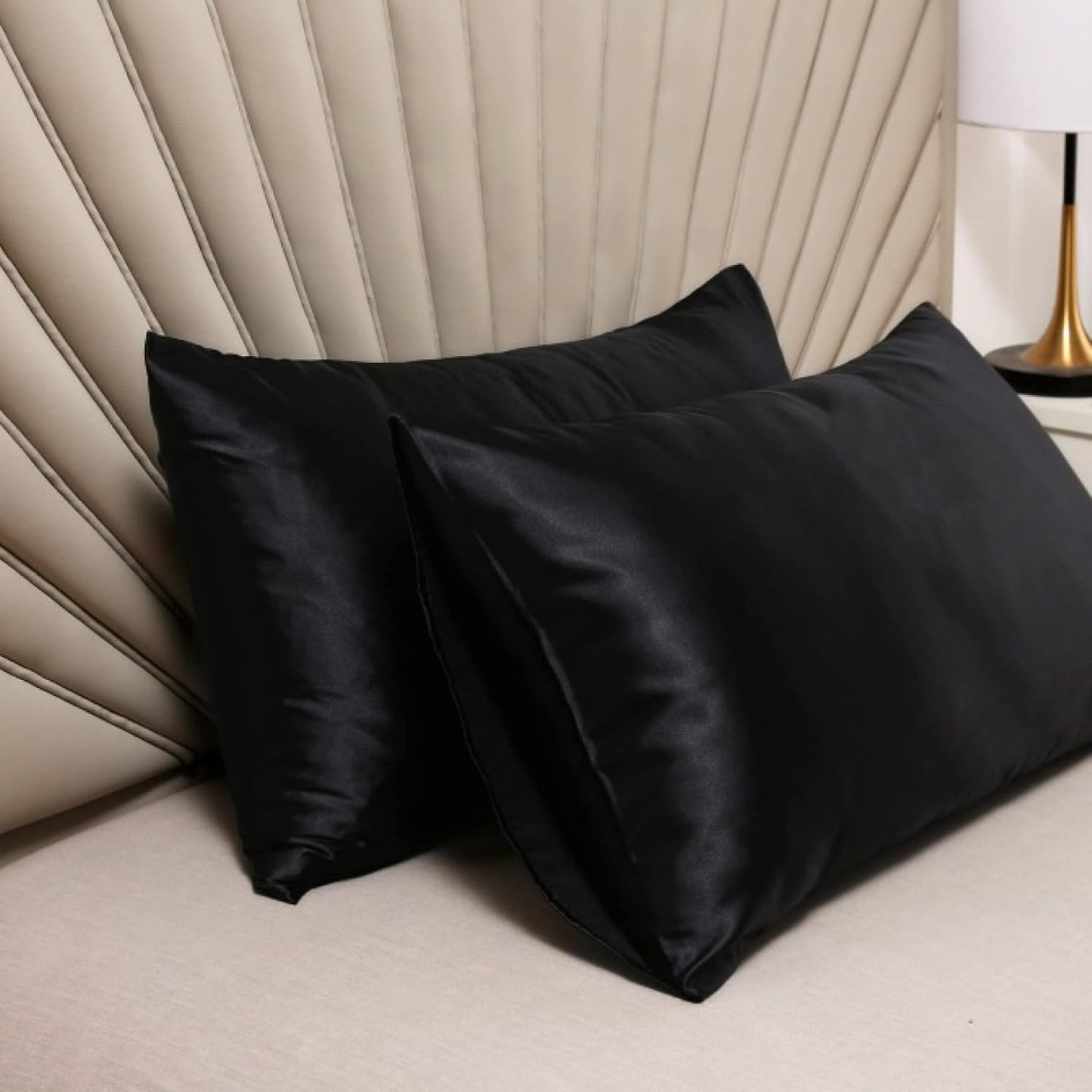 Taie d'Oreiller en Satin - SatinDreamPillow™ - Noir - Comptoir du LIT