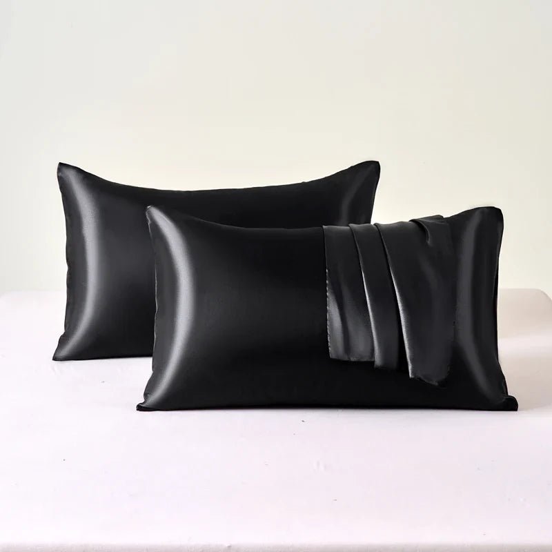 Taie d'Oreiller en Satin - SatinDreamPillow™ - Noir - Comptoir du LIT